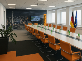 Osvetljena fabrika Kontinental u Novom Sadu
